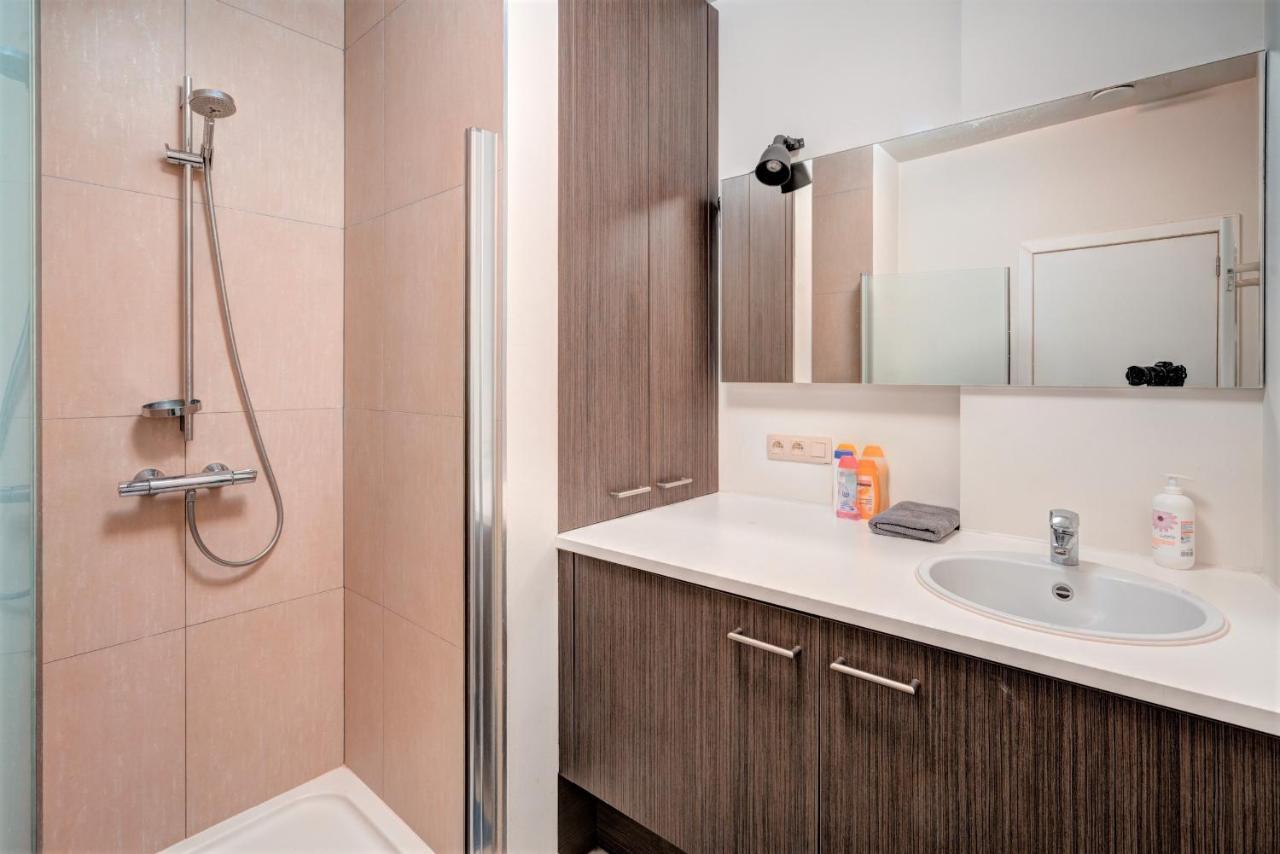Theater Lodge Apartment In Heart Of Антверпен Екстериор снимка